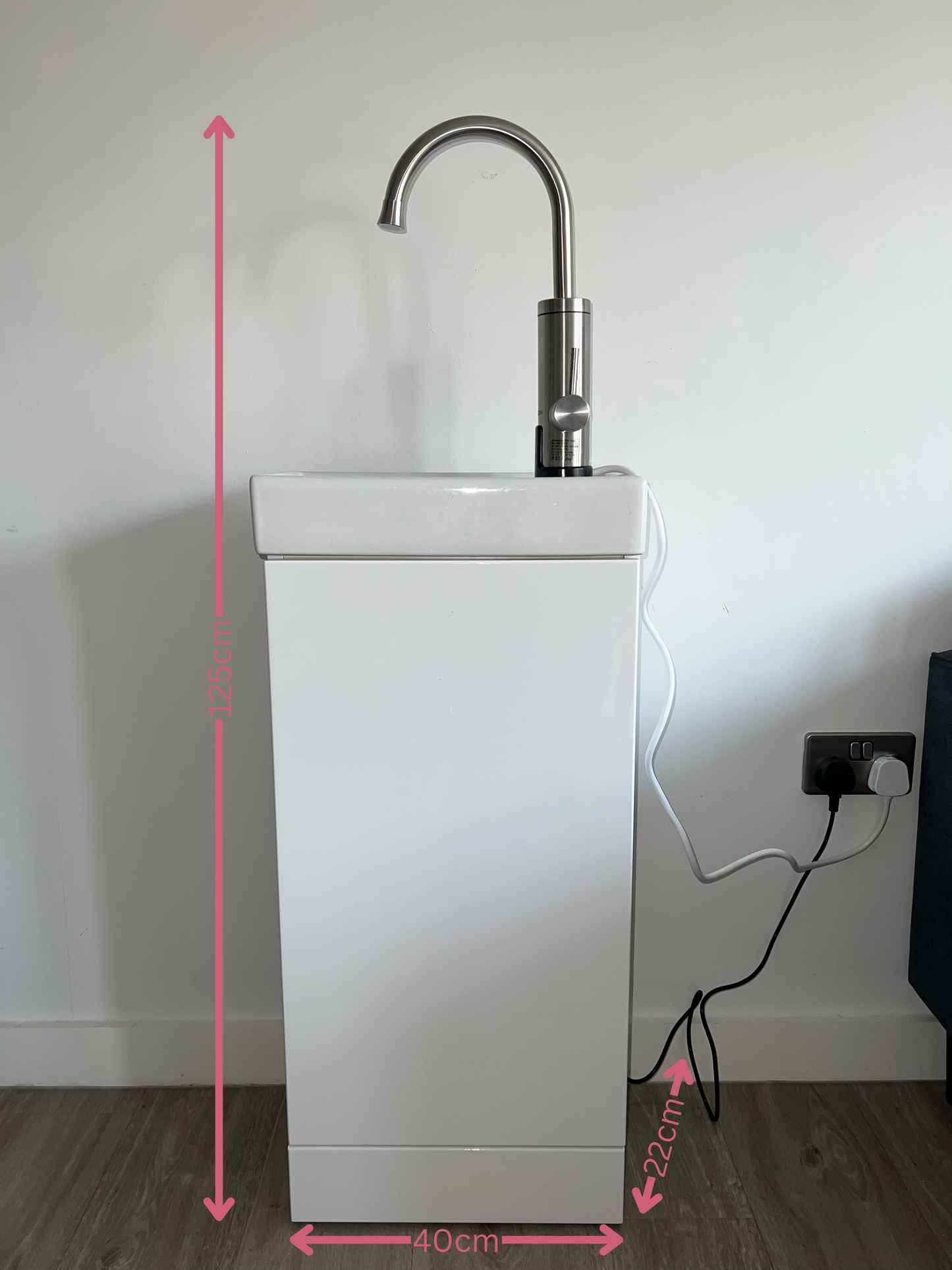 Slim Portable Self-Heating Sink Unit